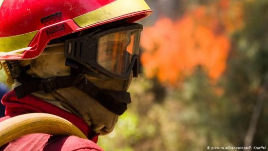 Καίγεται η Πορτογαλία: Πάνω από 900 πυροσβέστες στη μάχη με τις φλόγες