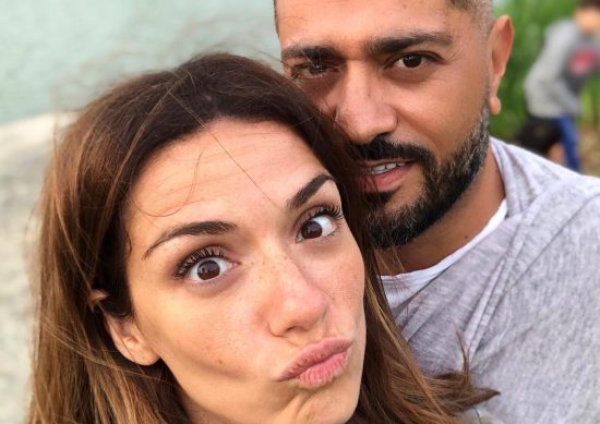Βάσω Λασκαράκη: «Έριξε» το Instagram με το μπικίνι της από την Σαντορίνη