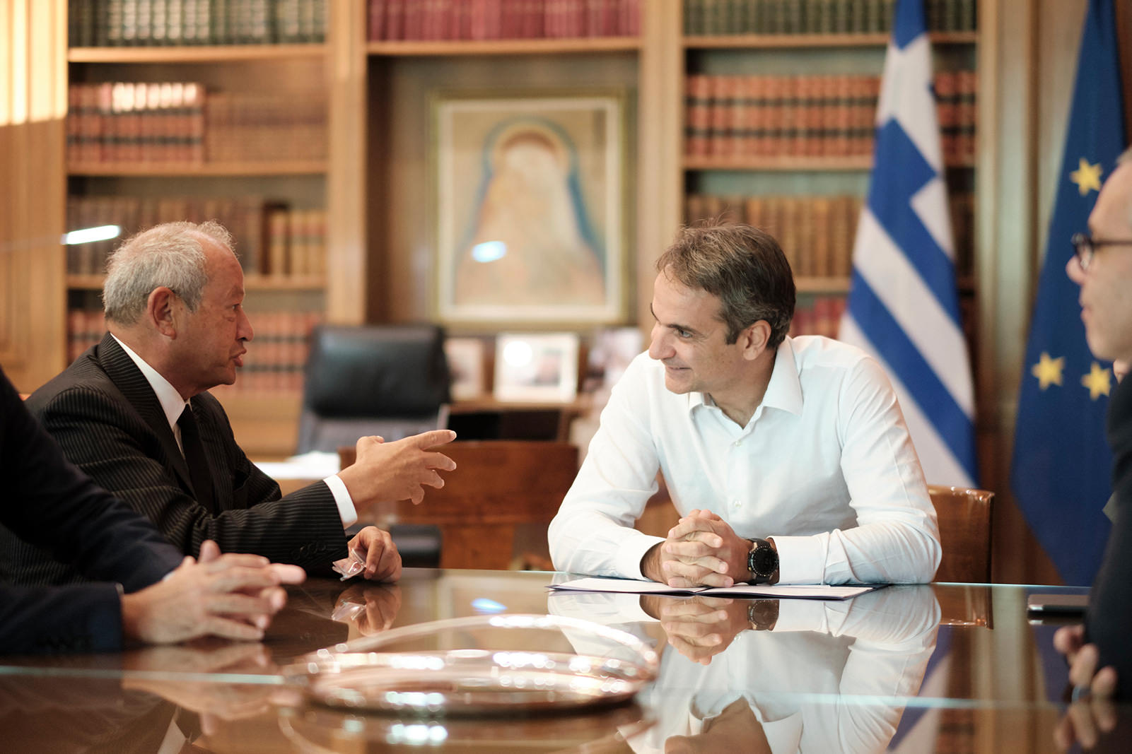 Έτοιμος για μεγάλες επενδύσεις στην Ελλάδα ο Ναγκίμπ Σαουίρις