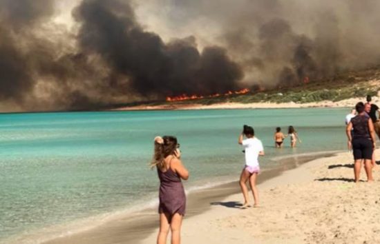 Σε ύφεση οι εστίες φωτιάς σε Αχαΐα και Ελαφόνησο – Πολύ υψηλός ο κίνδυνος εκδήλωσης πυρκαγιάς και σήμερα