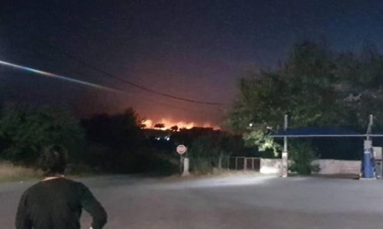 Νέα πυρκαγιά στη Σαμοθράκη, μεγάλη φωτιά και στην Αχαΐα