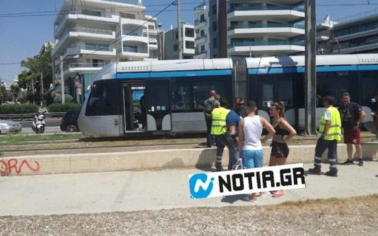Τραγωδία στον Άλιμο: 61χρονος παρασύρθηκε από το τραμ – Έσωσε την 9χρονη βαφτιστήρα του