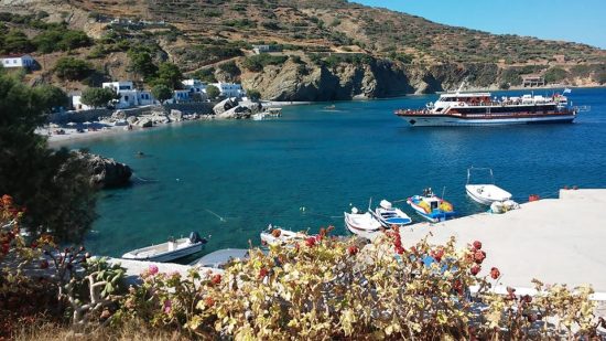 Κάρπαθος: Επτά επιβάτες τουριστικού πλοίου τραυματίστηκαν ελαφρά από τον έντονο κυματισμό