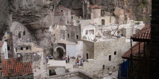 Κειμήλια από την Παναγιά Σουμελά «έβαλε στο μάτι» η Τουρκία – Τι διεκδικεί