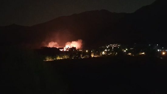 Ολονύχτια μάχη με τις φλόγες στον Διόνυσο