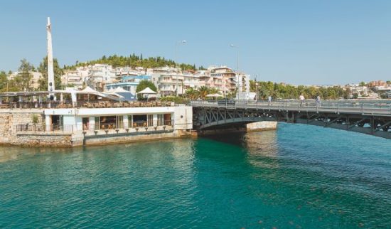 Αναστάτωση σε διάφορες περιοχές της Νότιας Ελλάδας για δυο εκκωφαντικούς κρότους