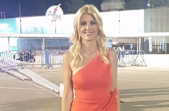 Έλενα Ράπτη: Λαμπερή εμφάνιση στη ΔΕΘ