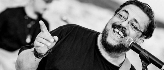 Λαυρέντης Μαχαιρίτσας: Η ζωή του αιώνιου εφήβου, που δεν θα φύγει ποτέ