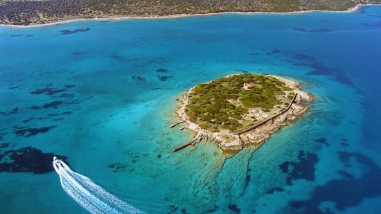 Στο σφυρί οι Πεταλιοί του Μαρή Εμπειρίκου