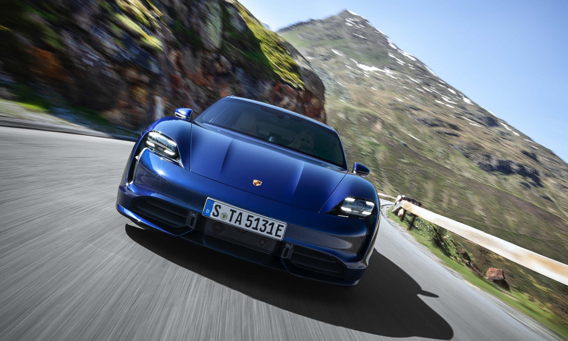 Business Insider: Πώς κατασκευάζεται η Porsche Taycan