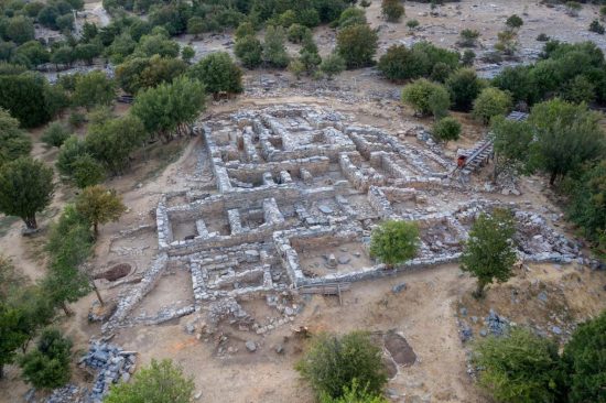 Σπάνιο εύρημα: Πινακίδα με ιερογλυφική – Γραμμική Α γραφή στη Ζώμινθο του Ψηλορείτη
