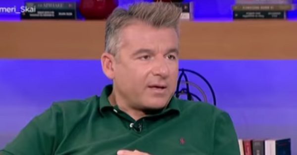 Γιώργος Λιάγκας: Δημόσια συγγνώμη στην πρώην σύζυγο του Κούστα, Σοφία Γιαννικοπούλου (video)
