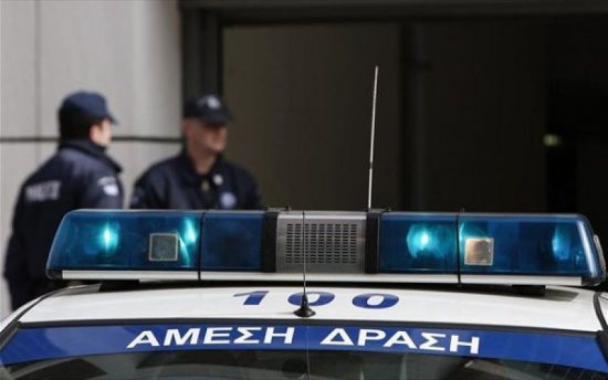 Επίθεση με βαριοπούλες στο εποπτείο της Αττικής Οδού, στην έξοδο 4 – Οκτώ άτομα έχουν προσαχθεί στη ΓΑΔΑ