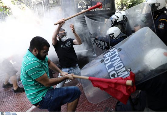 ΜέΡΑ25: Μέλος της νεολαίας μας τραυματίστηκε από χειροβομβίδα κρότου-λάμψης