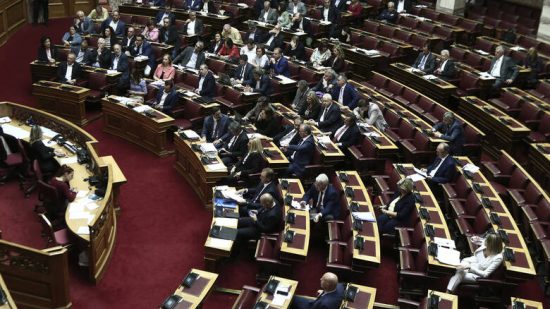 Ψηφίστηκε το νομοσχέδιο με την παράταση της προστασίας πρώτης κατοικίας