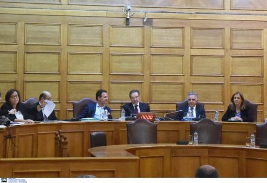 Πώς η ΝΔ κατάφερε να στριμώξει τον ΣΥΡΙΖΑ στην προανακριτική και να «πετάξει έξω» Πολάκη και Τζανακόπουλο