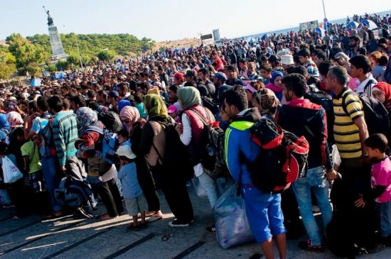 Μεταναστευτικό: Αυξάνονται διαρκώς οι ροές προσφύγων – Οι δήμαρχοι των νησιών ζητούν συνάντηση με Μητσοτάκη