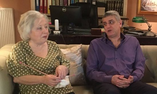 «Μην Αρχίζεις τη Μουρμούρα»: Ο Ηλίας μένει μόνος του με το μωρό