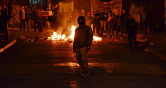 Συγκίνηση: Σοπράνο στη Χιλή «σπάει» την επιβληθείσα σιγή του Στρατού με όπερα και καταχειροκροτείται