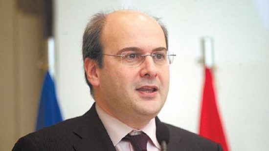 Χατζηδάκης: Η Ελλάδα προσελκύει επενδύσεις γιατί γίνεται μια κανονική χώρα