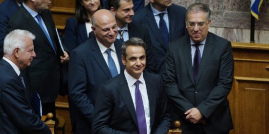 Νέα δημοσκόπηση: Διπλάσια η αποδοχή των υπουργών της ΝΔ από αυτών του ΣΥΡΙΖΑ