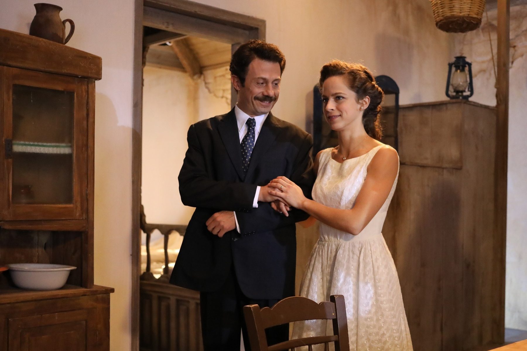 «Άγριες Μέλισσες»: Η Ανέτ ξεσκεπάζει ακόμα μία θαμμένη αλήθεια (video)