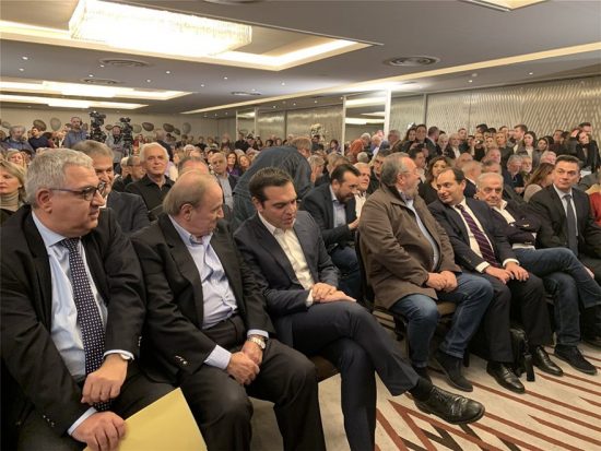 Αλ. Τσίπρας: Άνοιγμα Τσίπρα στο «βαθύ ΠΑΣΟΚ» με ύμνους στον Ανδρέα Παπανδρέου