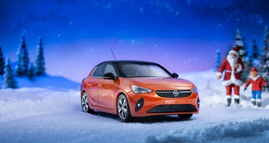Opel Corsa-e: Κρατά τα φώτα αναμμένα τα Χριστούγεννα (pics)