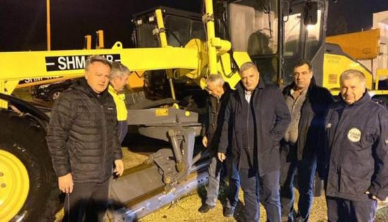 Κακοκαιρία Ζηνοβία: Στους δρόμους τα συνεργεία της Περιφέρειας Αττικής