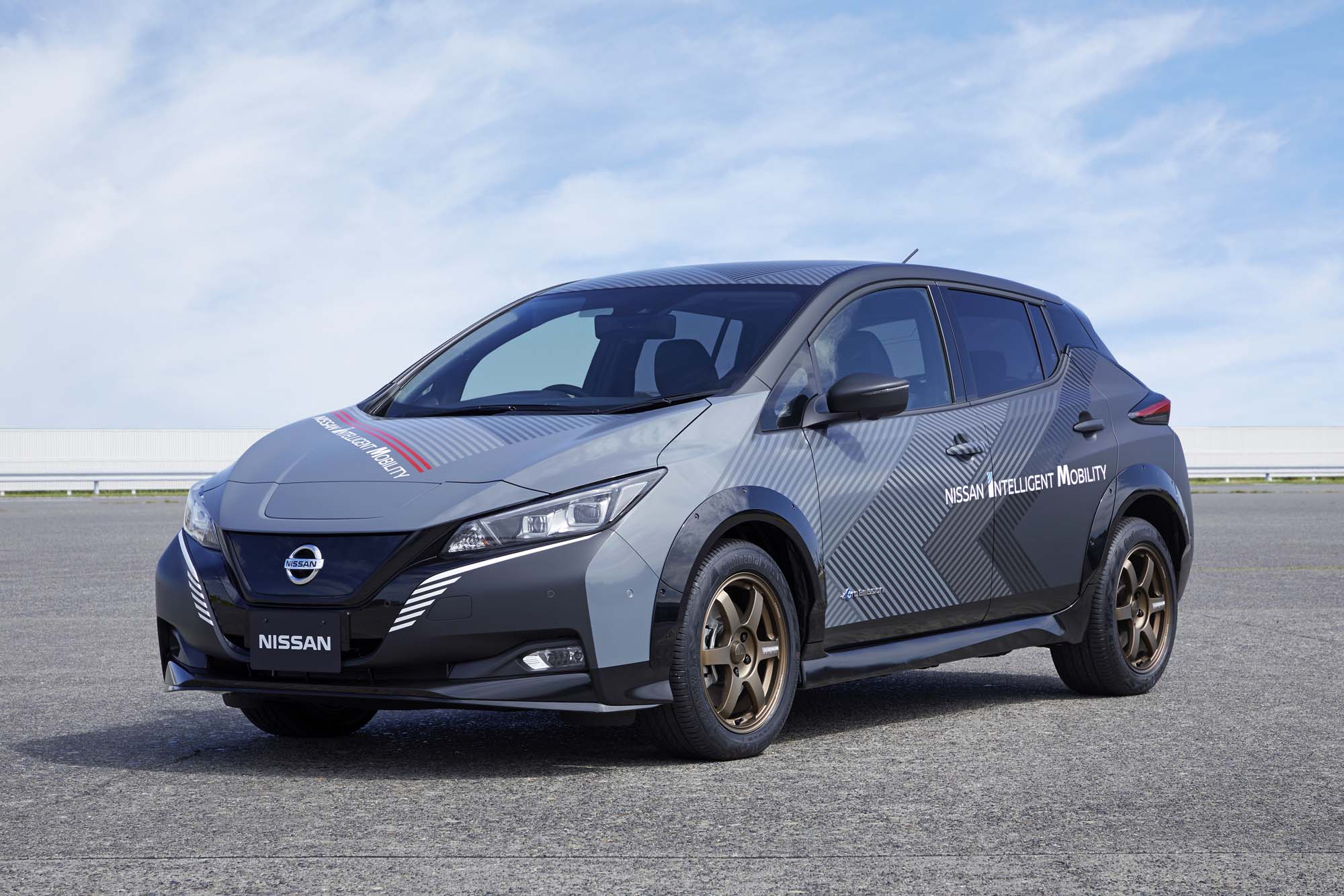 Nissan: Αποκαλύπτει την νέα πρωτοποριακή τεχνολογία διπλού μοτέρ (pics+video)