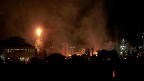 Συναγερμός στην Ταραγόνα: Έκρηξη και πυρκαγιά σε πετροχημικό συγκρότημα
