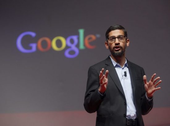 Alphabet: Η μητρική της Google έγινε η τέταρτη εταιρεία στην ιστορία με χρηματιστηριακή αξία άνω του 1 τρισ. δολ.