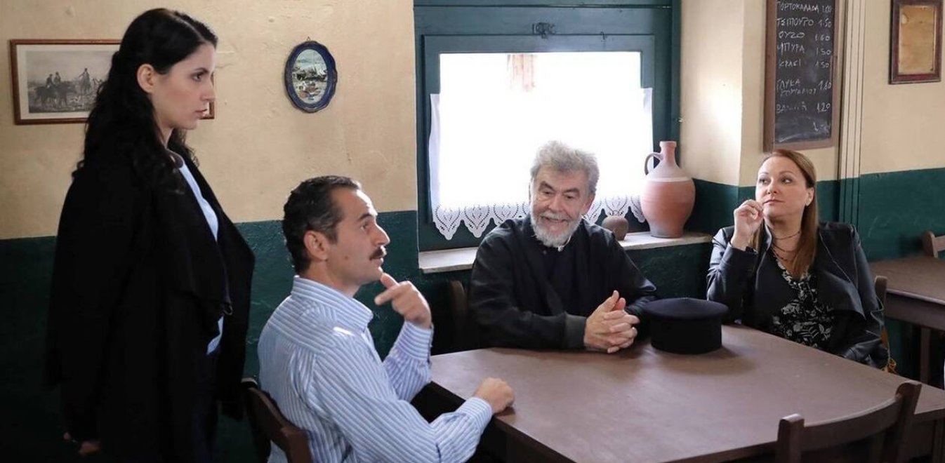 Το Καφέ της Χαράς: H απόφαση της Βάλιας αναστατώνει το χωριό (video)