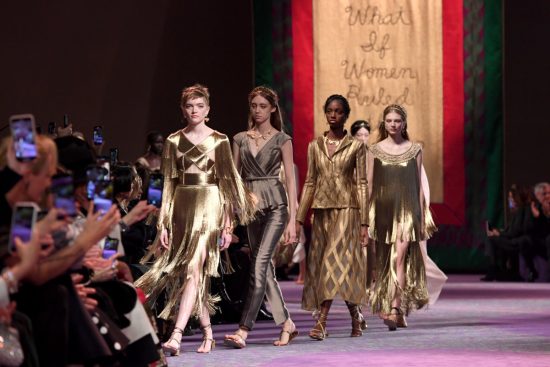 Dior Haute Couture: Τι θα γινόταν αν οι γυναίκες κυβερνούσαν τον κόσμο;