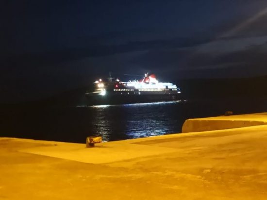 Μηχανική βλάβη εν πλω σε πλοίο με 78 επιβάτες
