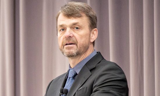 FCA: Κλείνει τα περισσότερα εργοστάσιά της στην Ευρώπη λόγω κορονοϊού