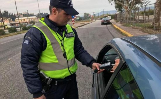 Τροχαία: 445 παραβάσεις για οδήγηση υπό την επήρεια αλκοόλ σε τρεις μέρες