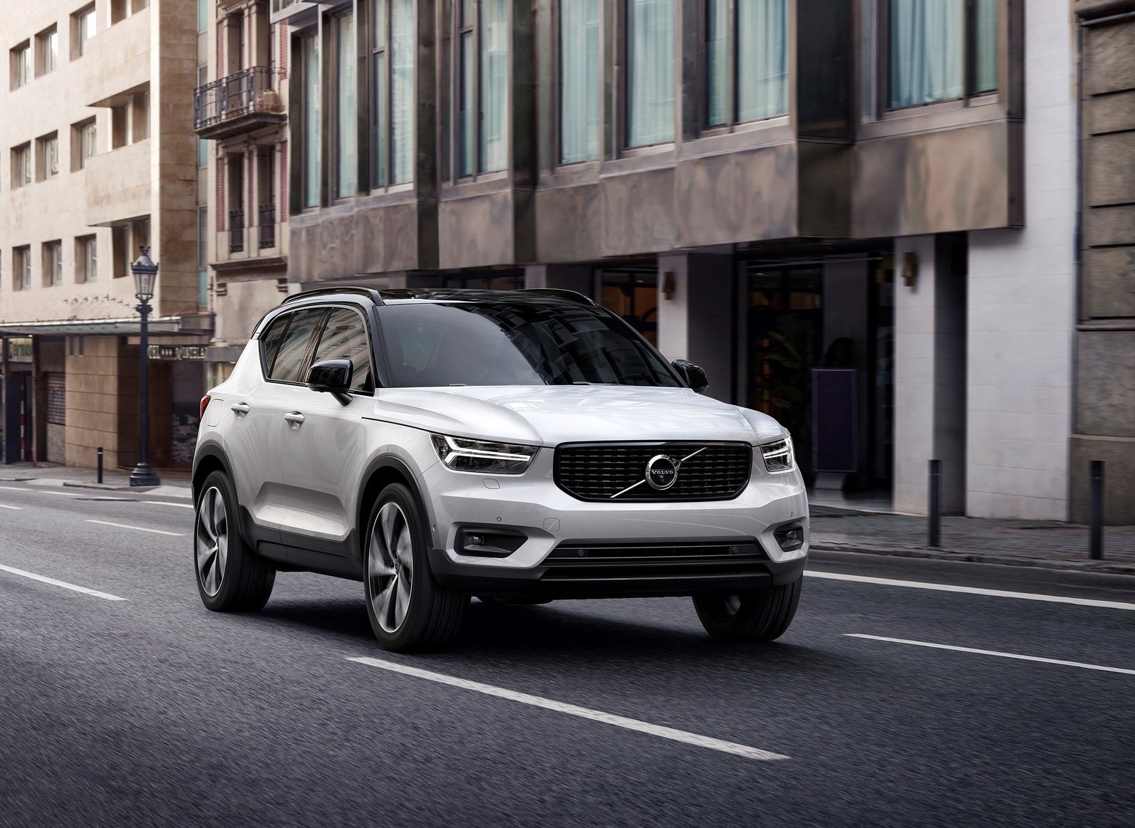 Άνοδος κατά 97,5% στις πωλήσεις της Volvo Cars τον Απρίλιο