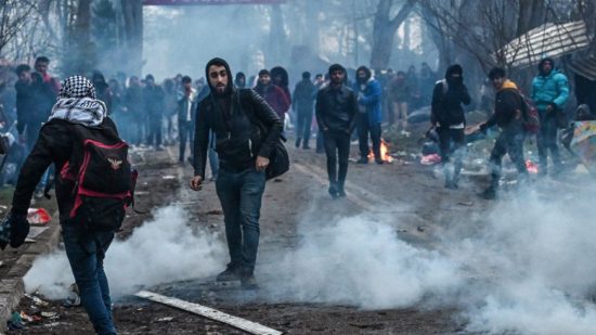 Νέα ένταση και δακρυγόνα στις Καστανιές του Έβρου