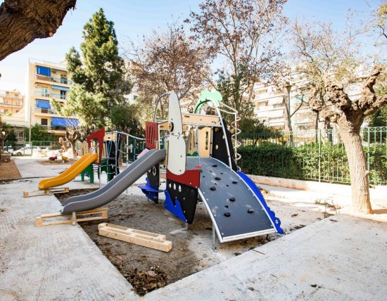 Ανακαινίζονται πλήρως 19 παιδικές χαρές από τον Δήμο Αθηναίων (pics)