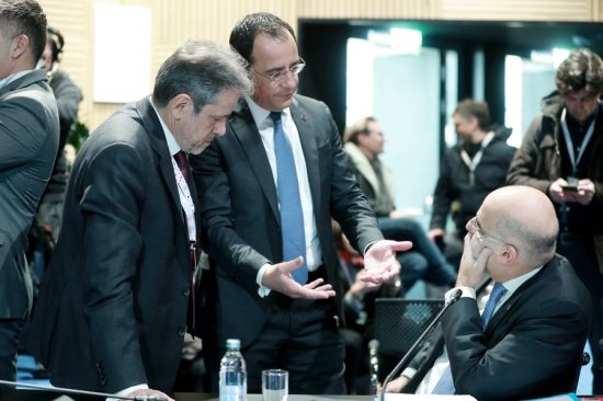 Σύσσωμη η ΕΕ εναντίον Τουρκίας: Χρησιμοποιεί τους μετανάστες για πολιτικούς σκοπούς