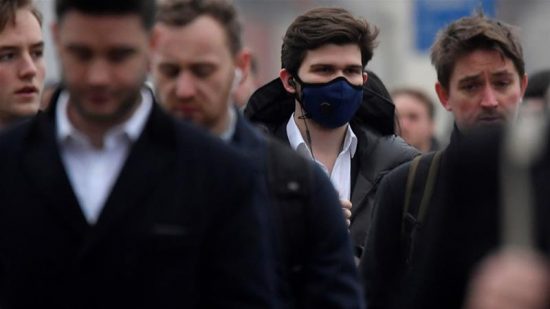 Σε ρυθμό κορονοϊού τα σχέδια μείωσης των κόκκινων δανείων των τραπεζών