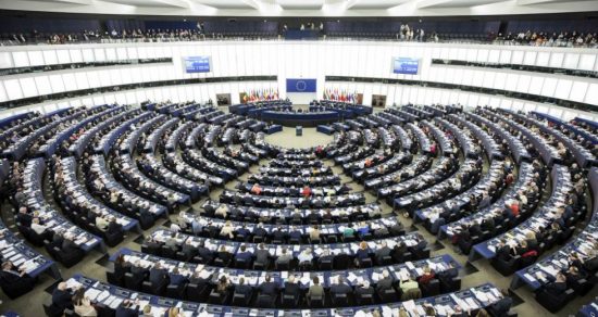 Ευρωπαϊκό Κοινοβούλιο: Τι ζητάει για να εγκρίνει τον επόμενο προϋπολογισμό της ΕΕ