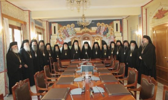 Διαρκής Ιερά Σύνοδος: Αναβάλλονται καθημερινές λειτουργίες, βαφτίσεις, γάμοι