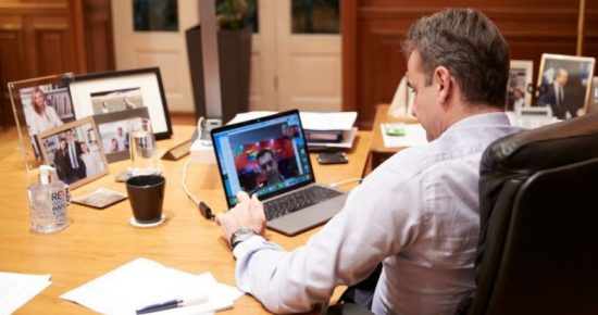 Ο κορονοϊός ενώνει: «Μένουμε σπίτι» συμφώνησαν Μητσοτάκης και Τσίπρας