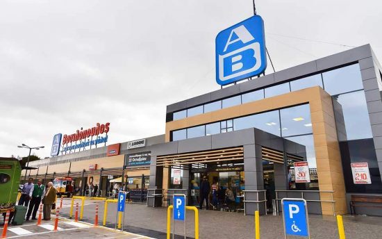 ΑΒ Βασιλόπουλος: Διαγραμμίσεις και κάρτα εισόδου στα καταστήματα για την προστασία όλων