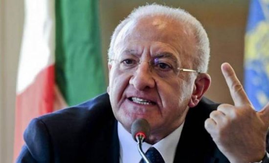 Δραματική προειδοποίηση από τον περιφερειάρχη Καμπανίας: Είμαστε στα πρόθυρα κατάρρευσης