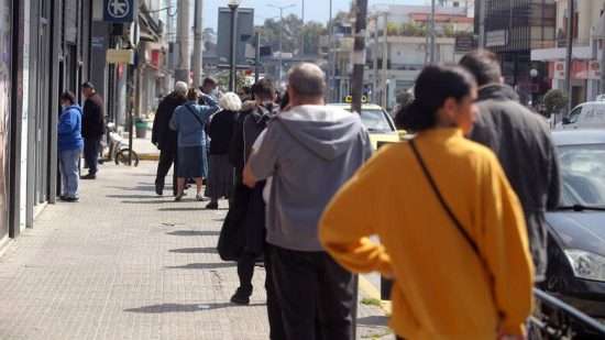Θεσσαλονίκη: 268 παραβάσεις το τελευταίο 24ωρο – Συστάσεις για την αναμονή στις τράπεζες