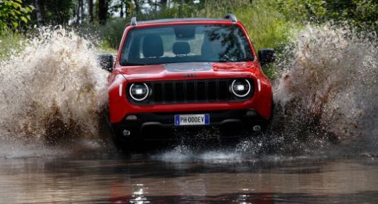 Jeep®: Τα Plug-in Hybrid μοντέλα παράγουν ρεύμα με έναν πρωτοποριακό τρόπο