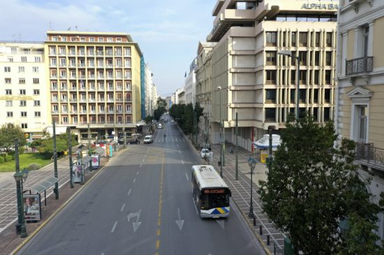 Έρευνα: «Τελειώνουν τα χρήματα» λέει ένας στους τέσσερις Έλληνες σε καραντίνα